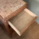 Art deco nachtkastje marmer en houten snijwerk 4.webp