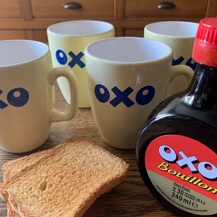 REGOUT OXO 4 gele mokken