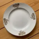 BOCH La Louvière plat bord met gouden bloemmotief